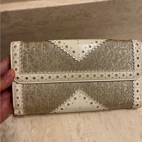 Dior Vintage Wallet (PRICE FIRM) - Picture 3 of 13